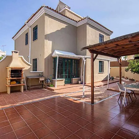 Modern With Parking And Private Pool *